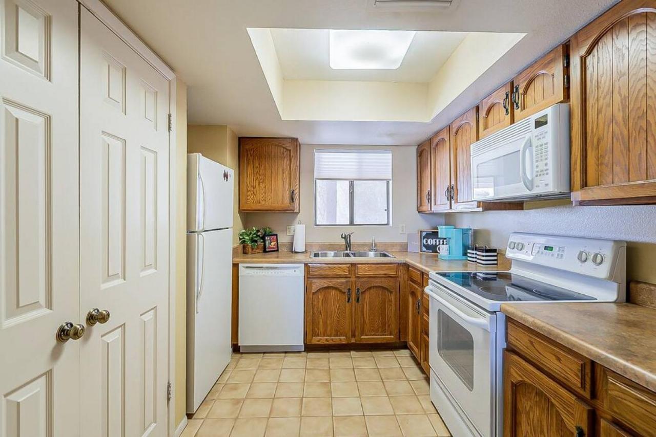 Cozy 2 Bedroom Condo With Golf Course Views Mesa Exterior photo
