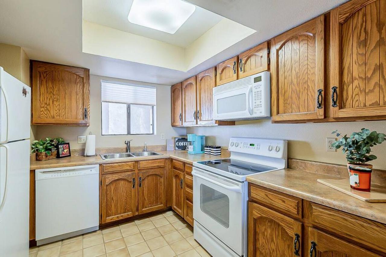 Cozy 2 Bedroom Condo With Golf Course Views Mesa Exterior photo